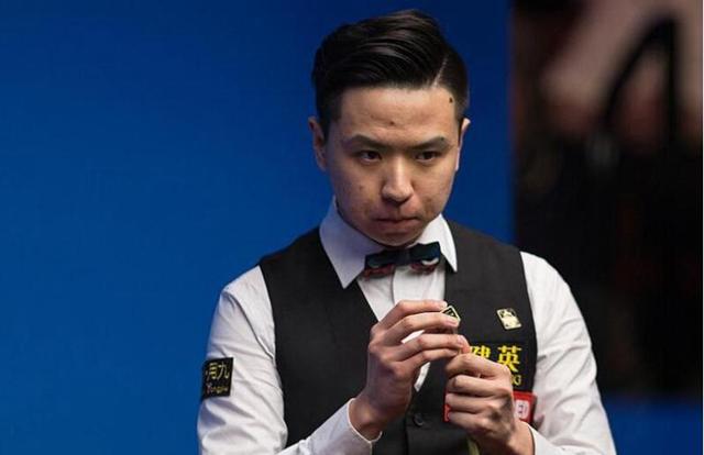 撑杆跳高是 撑杆跳高是